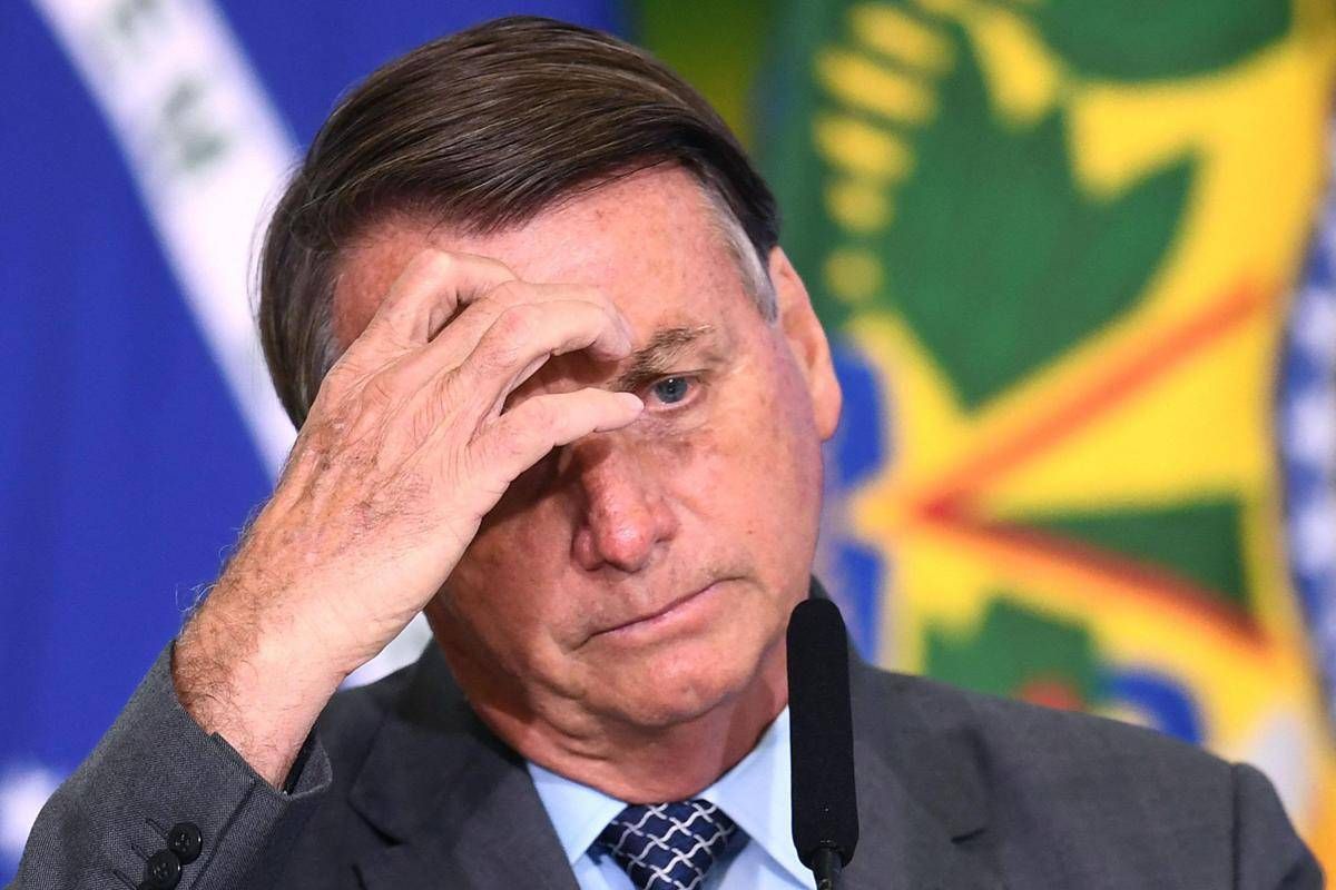 Brasile, l'ex presidente Bolsonaro operato per singhiozzo cronico - 