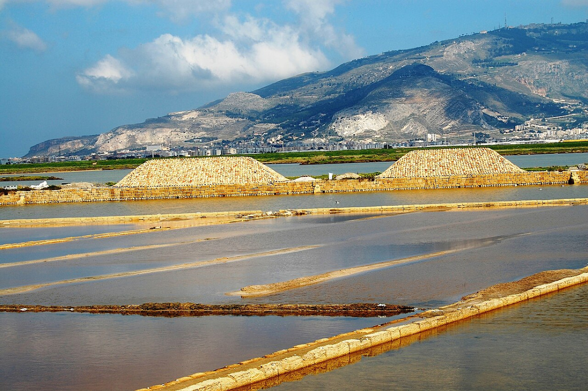 Il respiro del sale: saline di Trapani e Paceco tra mito, vento e curiosità incredibili - Foto: tato grasso/Wikipedia