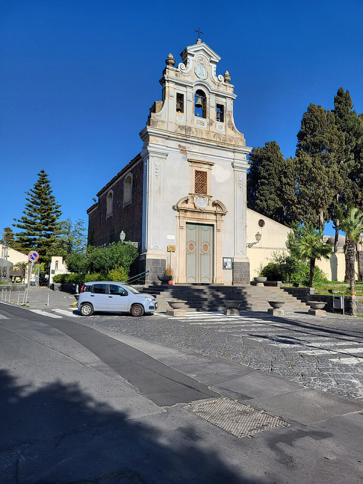 La chiesa periferica di Misterbianco che custodisce un qualcosa di incredibile - Foto: VincentLR/Wikipedia