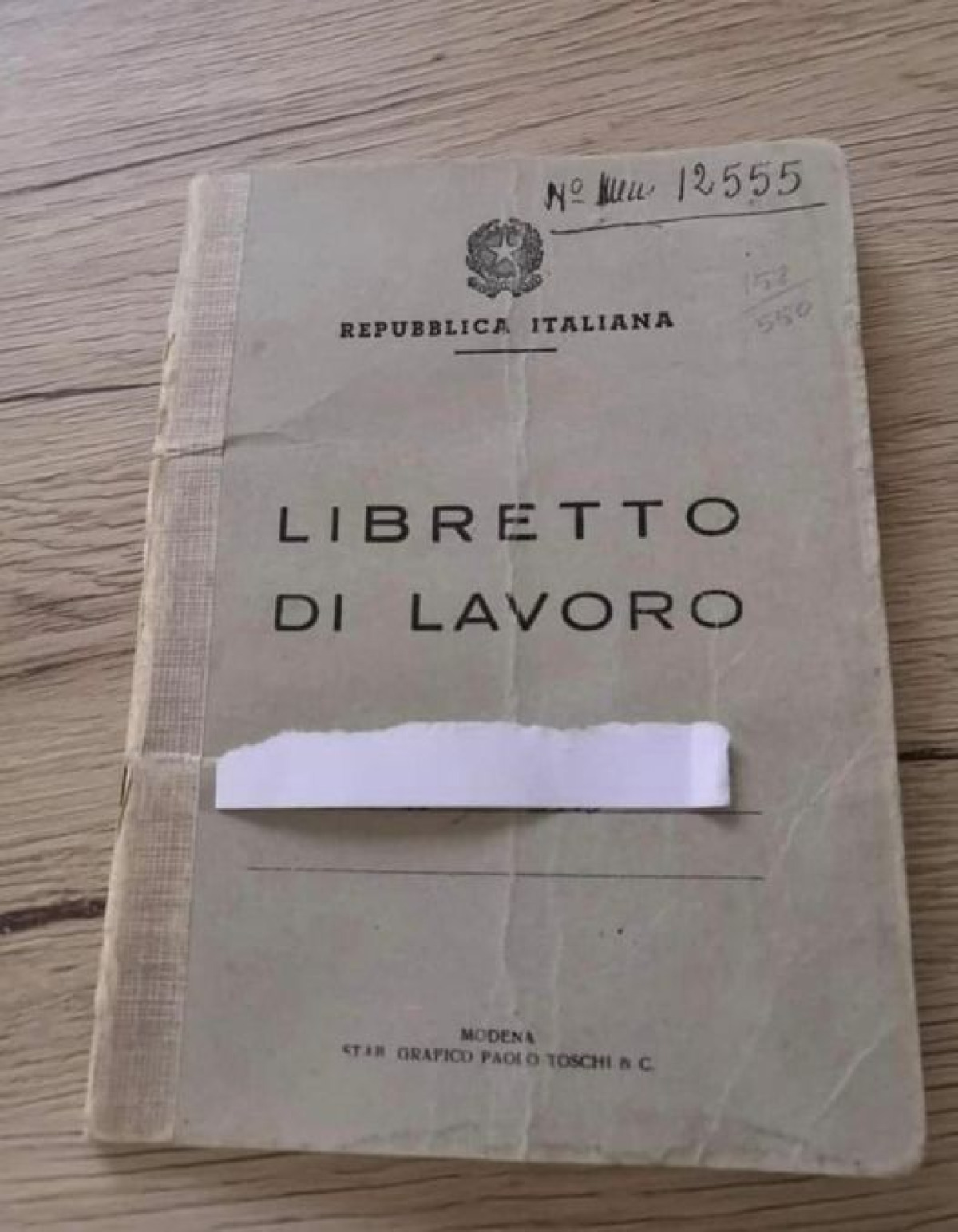 Il libretto di lavoro: quando un libricino raccontava tutta una vita - 