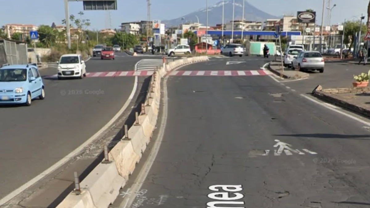 Gravina di Catania, ripartono i lavori per il canale di gronda di via Etnea - Credit Foto Google 2026