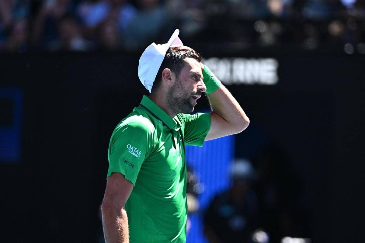 Australian Open, Djokovic applaude Musetti dopo ritiro: "Io fortunato, avrebbe vinto lui" - 