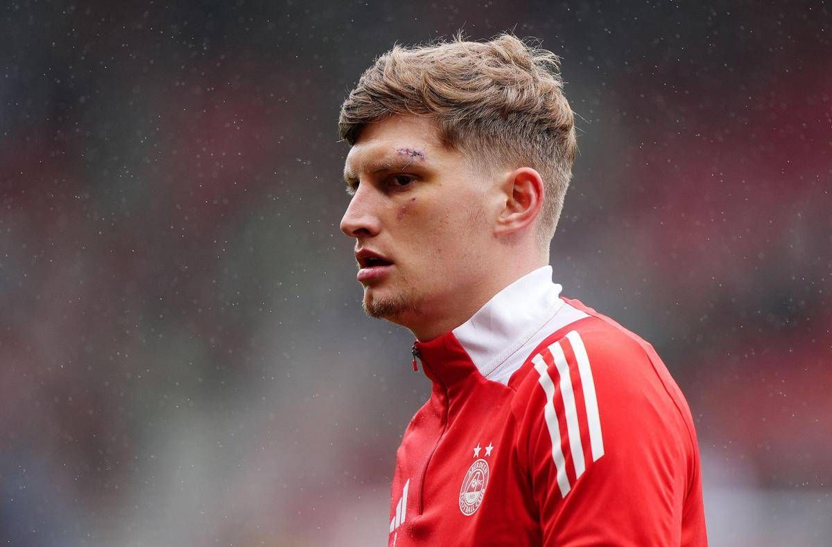 Scozia, tifoso ferisce giocatore lanciando un seggiolino: arriva la condanna a 18 mesi - 