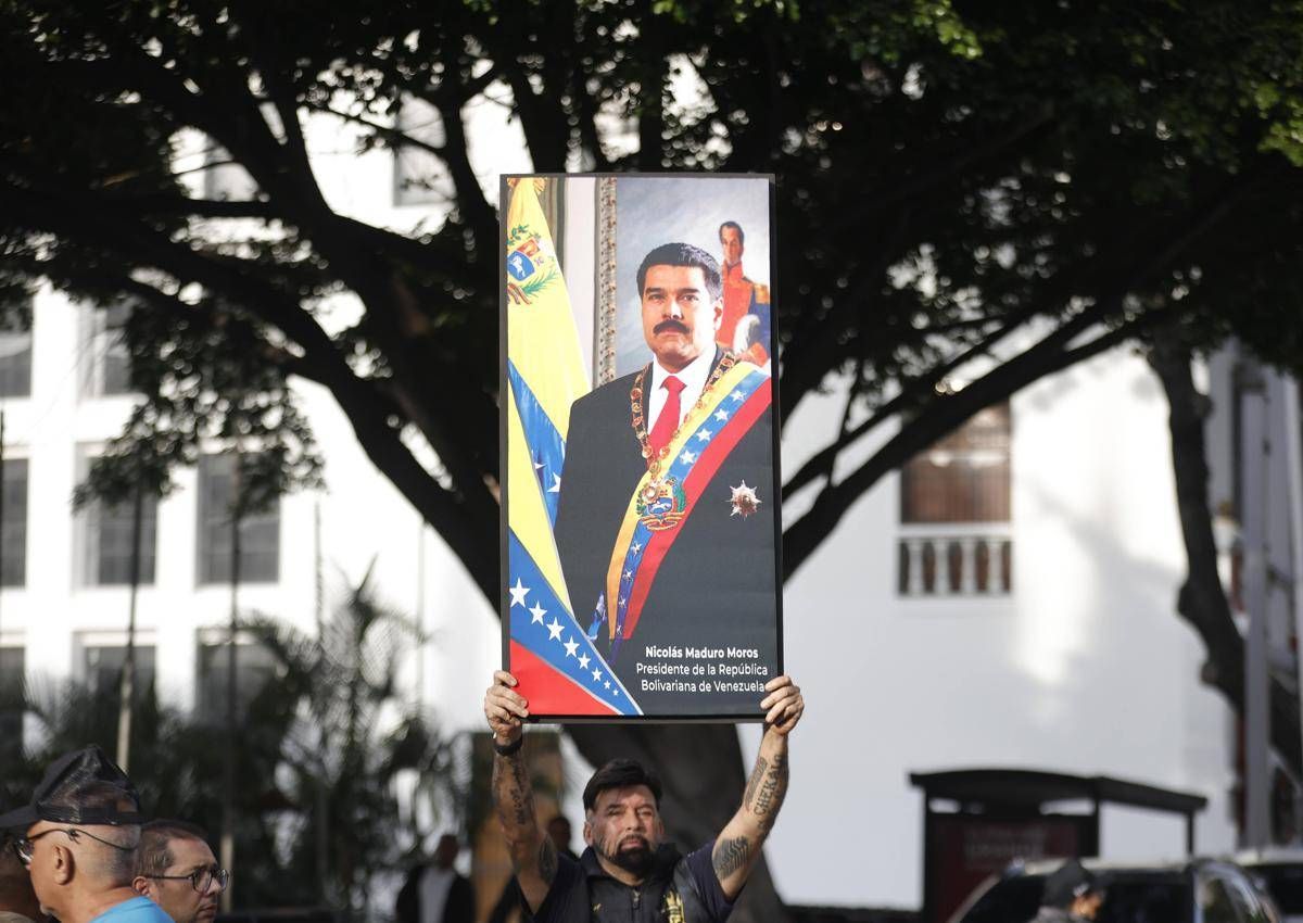 Maduro, il no all'esilio prima dell'attacco Usa: il retroscena - 