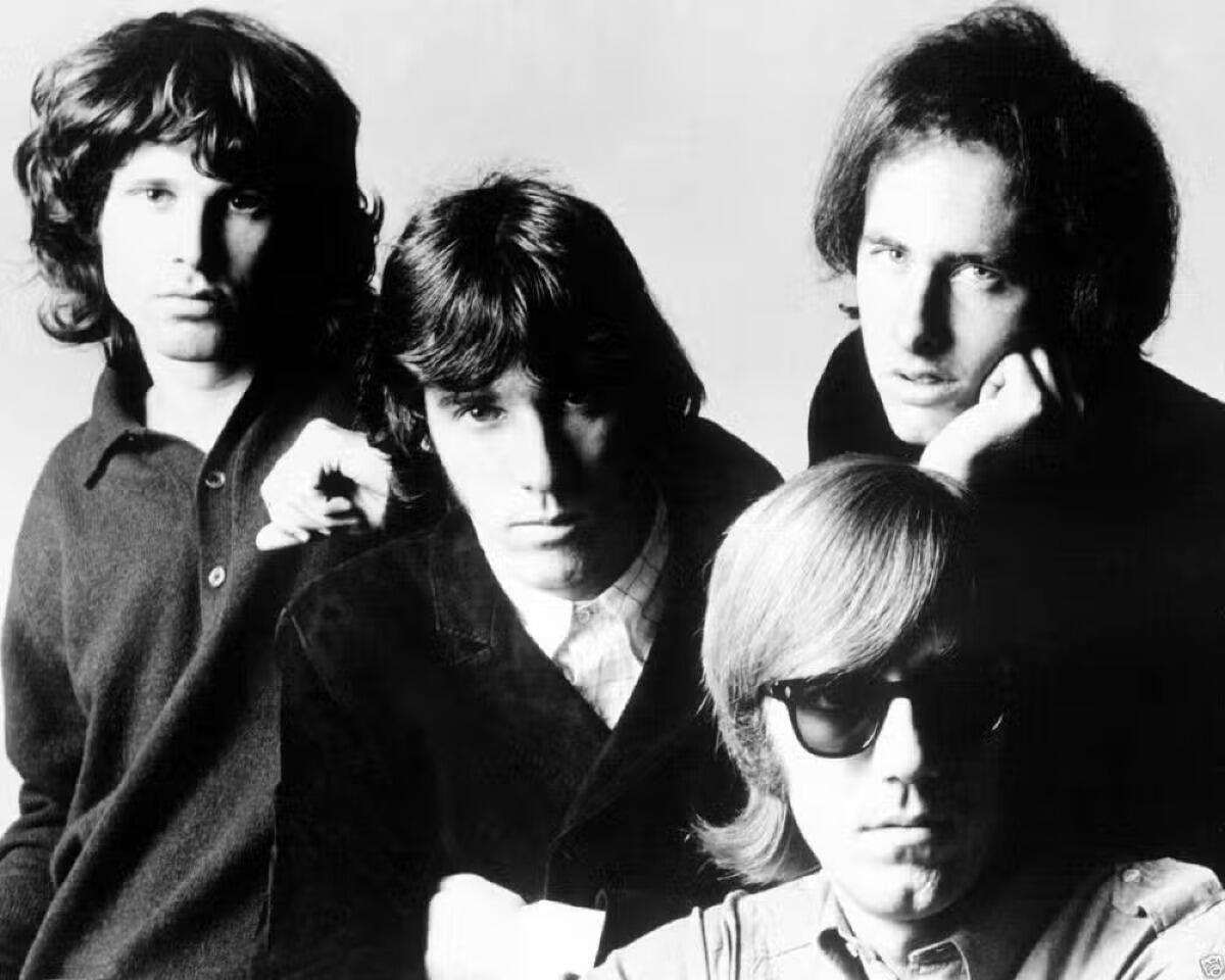 Celebriamo 59 Anni dall'Album Debutto dei Doors: Un Viaggio Musicale nel Mito