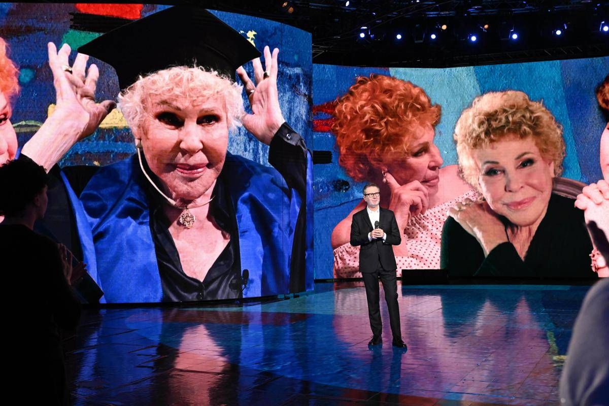 A Milano sarà dedicata un'aiuola a Ornella Vanoni, l'annuncio di Fabio Fazio - 