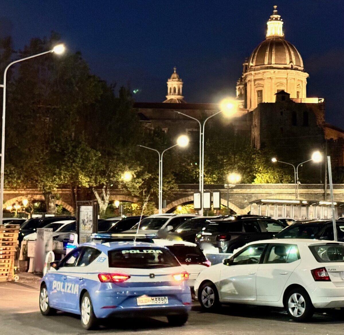 Arrestati a Catania due parcheggiatori abusivi per estorsione dopo la denuncia di due giovani. - 