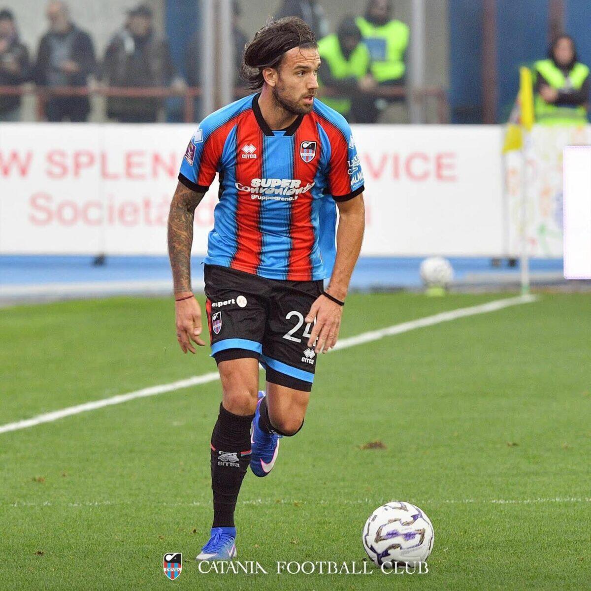 Calcio Catania: Squalifica per Tiago Casasola e ammonizione per mister Toscano - 