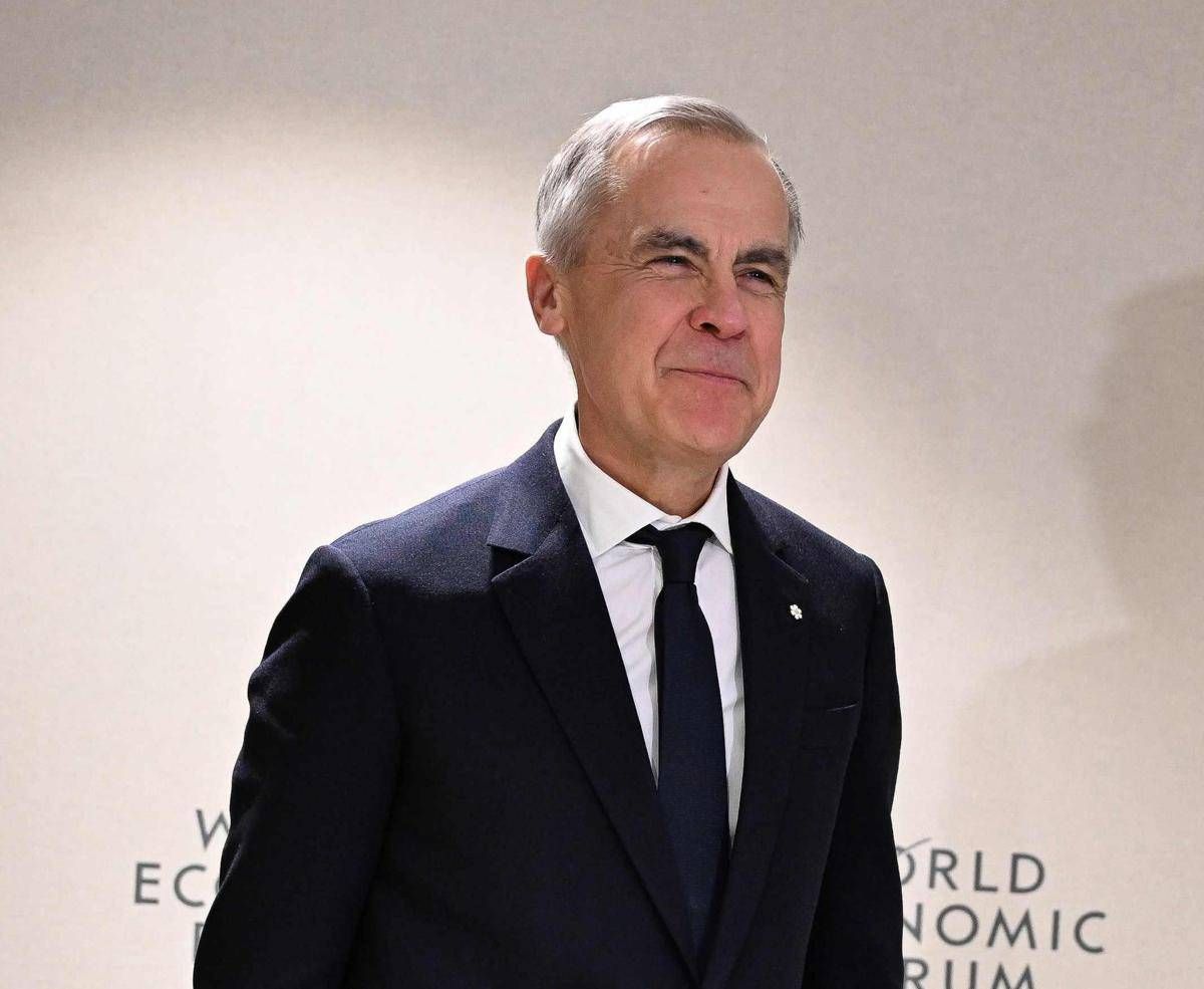 Mark Carney diventa l'idolo degli anti-Trump a Davos (e Lutnick riceve fischi) - 