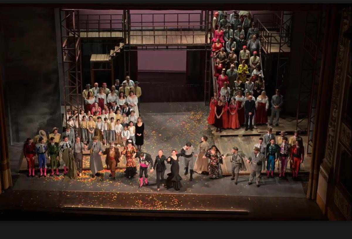 Trionfo per Beatrice Venezi a Pisa, 'Carmen' accolta da 10 minuti di applausi - 