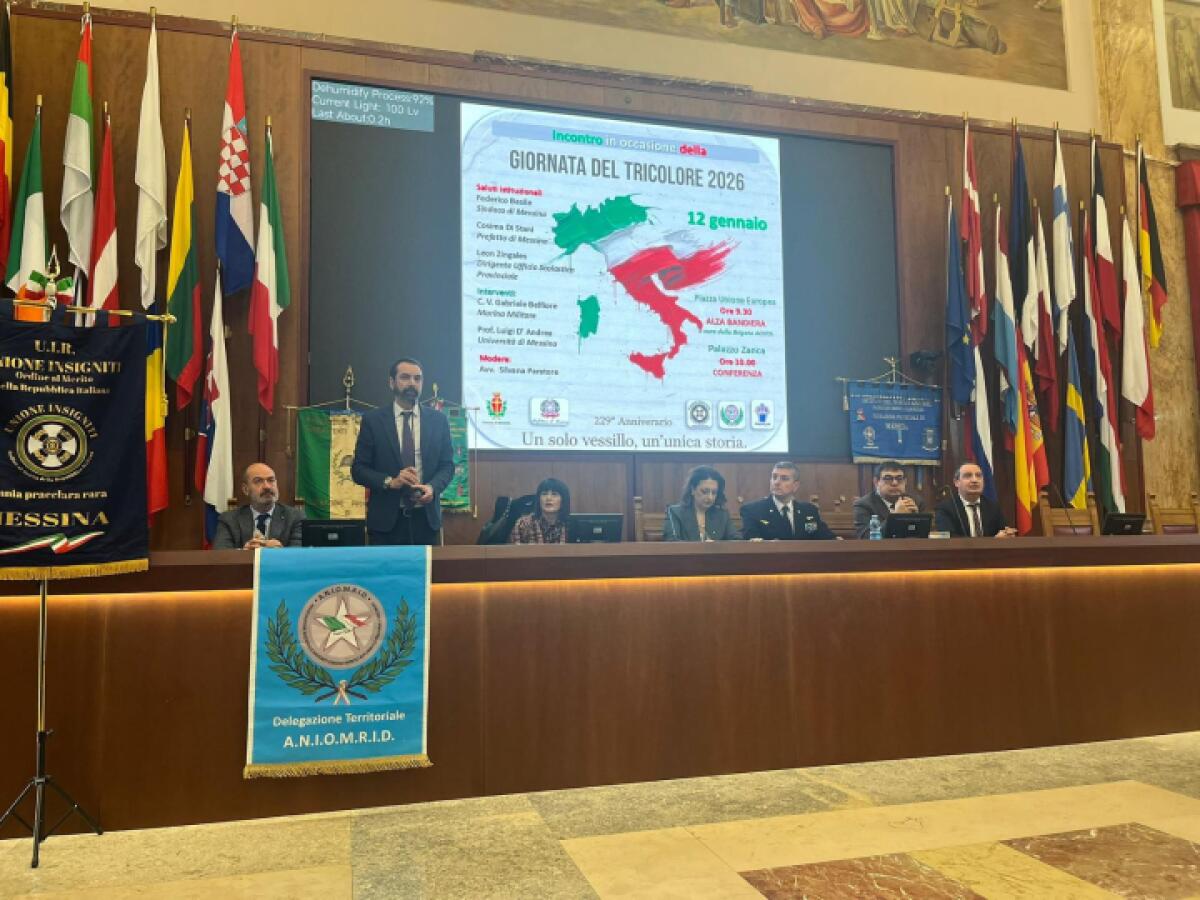 Giornata del Tricolore: il Comune di Messina celebra l'unità nazionale con una cerimonia solenne - 