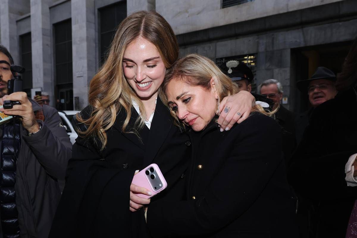 Chiara Ferragni prosciolta, l'affetto di amici e famiglia: "Per sempre al tuo fianco" - 