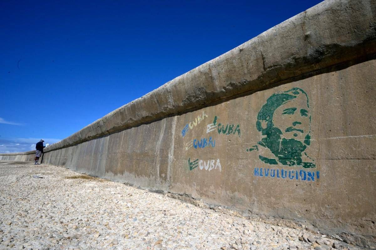 Trump, Cuba nel mirino: "Stop petrolio dal Venezuela, consiglio un accordo" - 