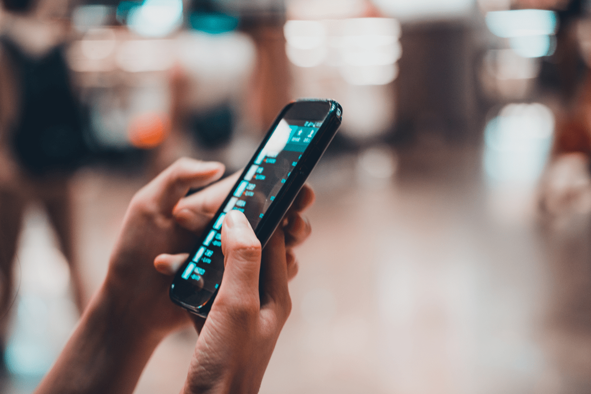 "Informazioni importanti", occhio alla truffa del Cup: non richiamare questi numeri - 