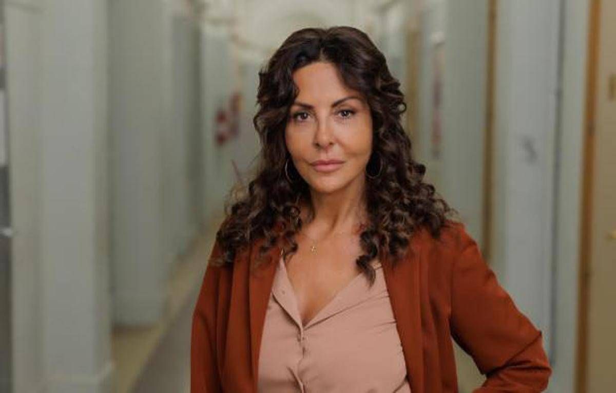 Oggi in prima serata su Canale 5 debutta 'A Testa alta' con Sabrina Ferilli - 