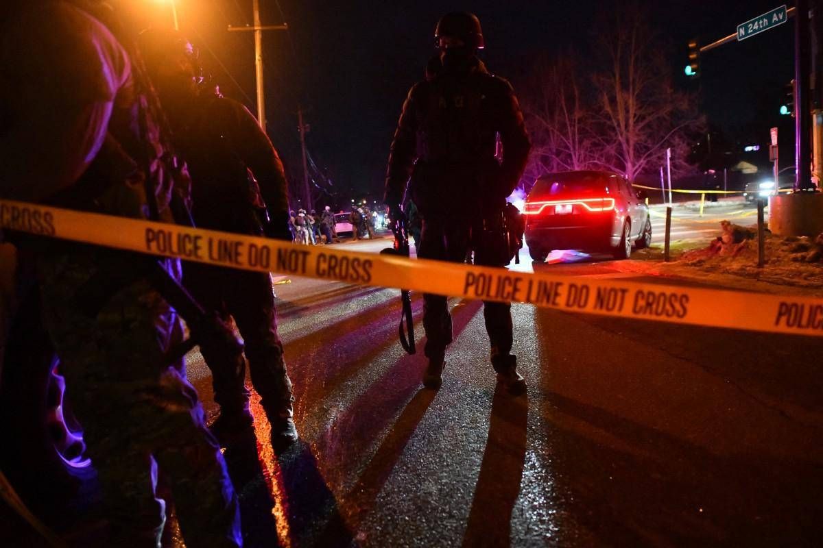 Minneapolis, nuove tensioni: agente spara e ferisce un immigrato durante controllo - 