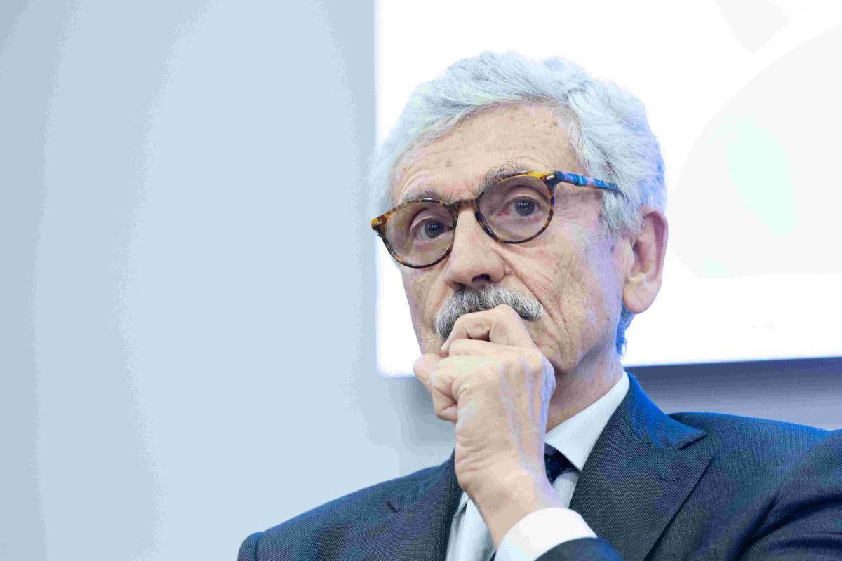 Occidente 'malato', l'Europa 'una Rsa'. La profezia di D'Alema - 