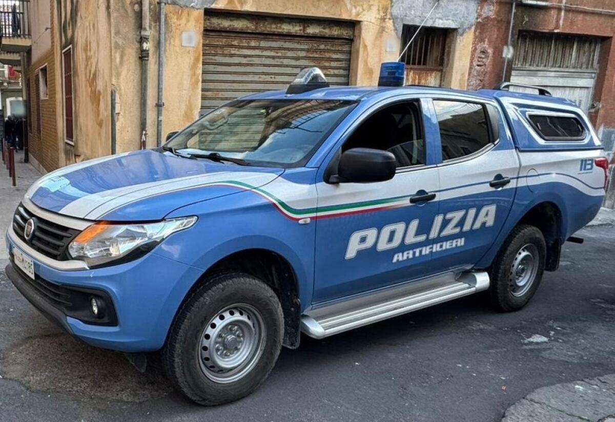 Polizia di Catania smantella sito illegale di sparo per fuochi d'artificio durante festeggiamenti patronali - 