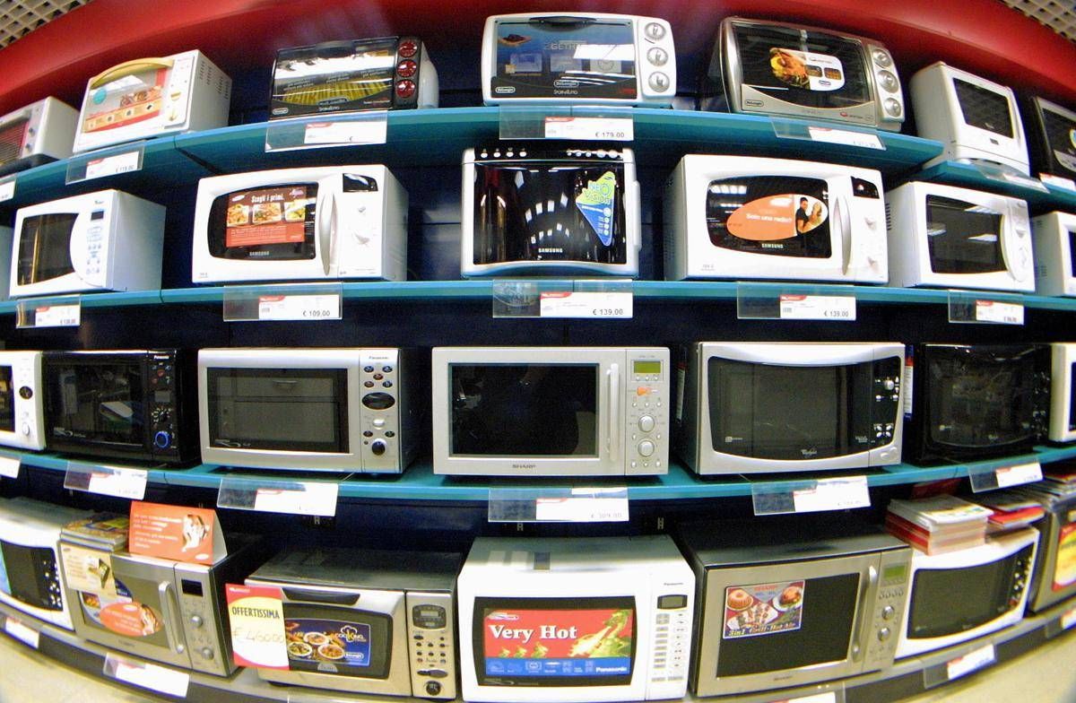 Forno a microonde, fa male alla salute? La verità sulle radiazioni - 