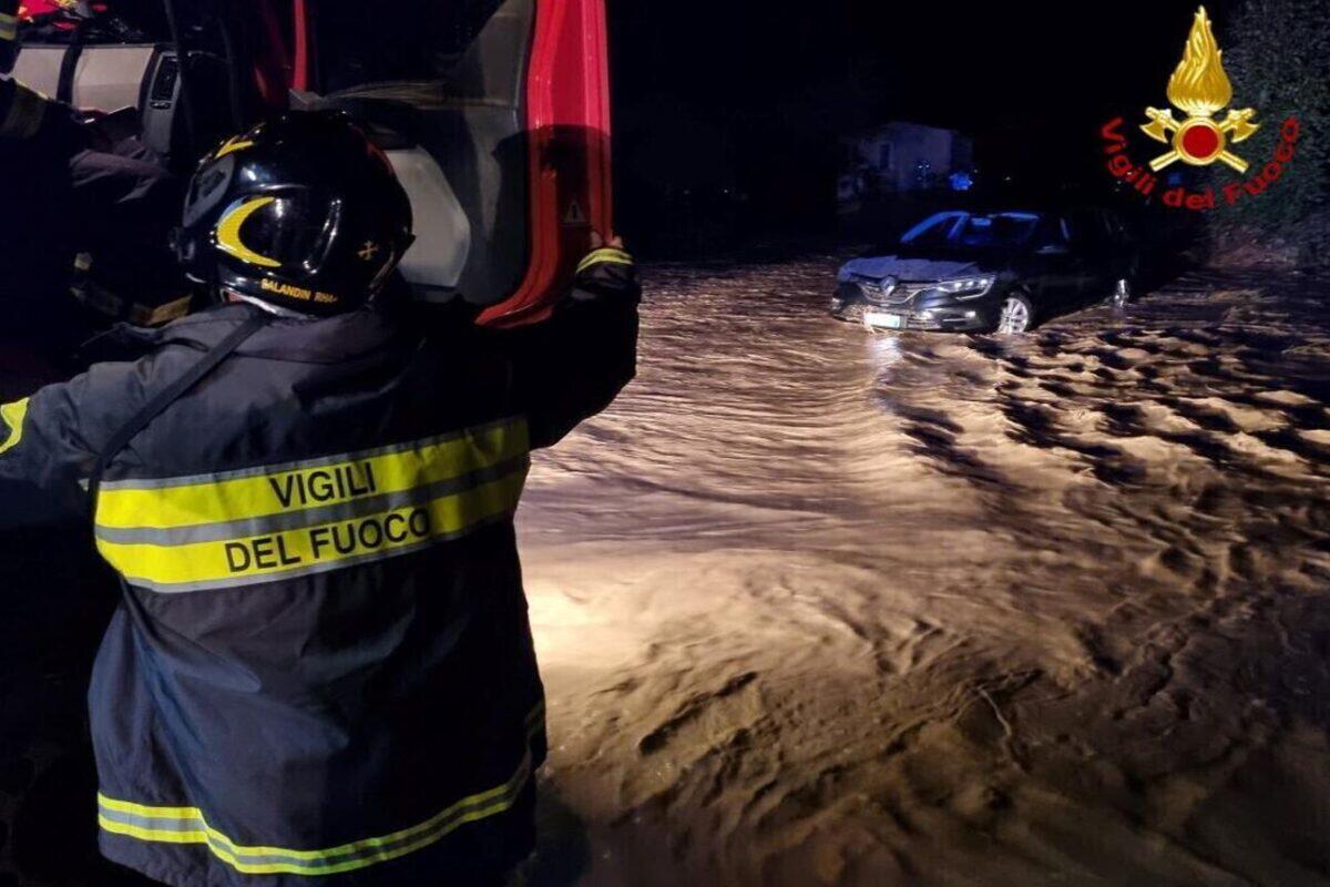 Vigili del Fuoco impegnati in oltre 2.800 interventi dopo la forte perturbazione in Calabria, Sardegna e Sicilia - 