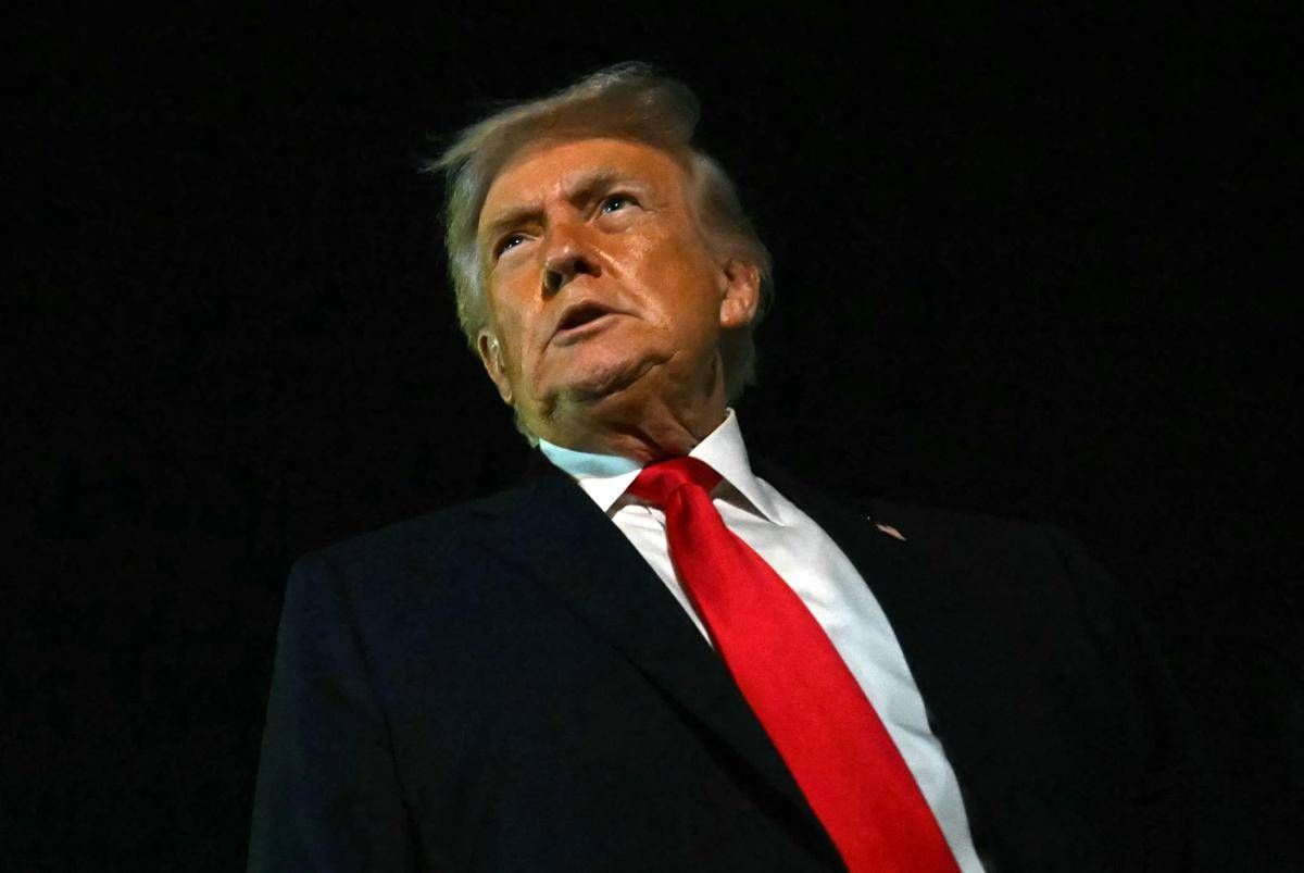 Trump svela la super arma segreta: "Abbiamo usato il Discombobulator in Venezuela" - 