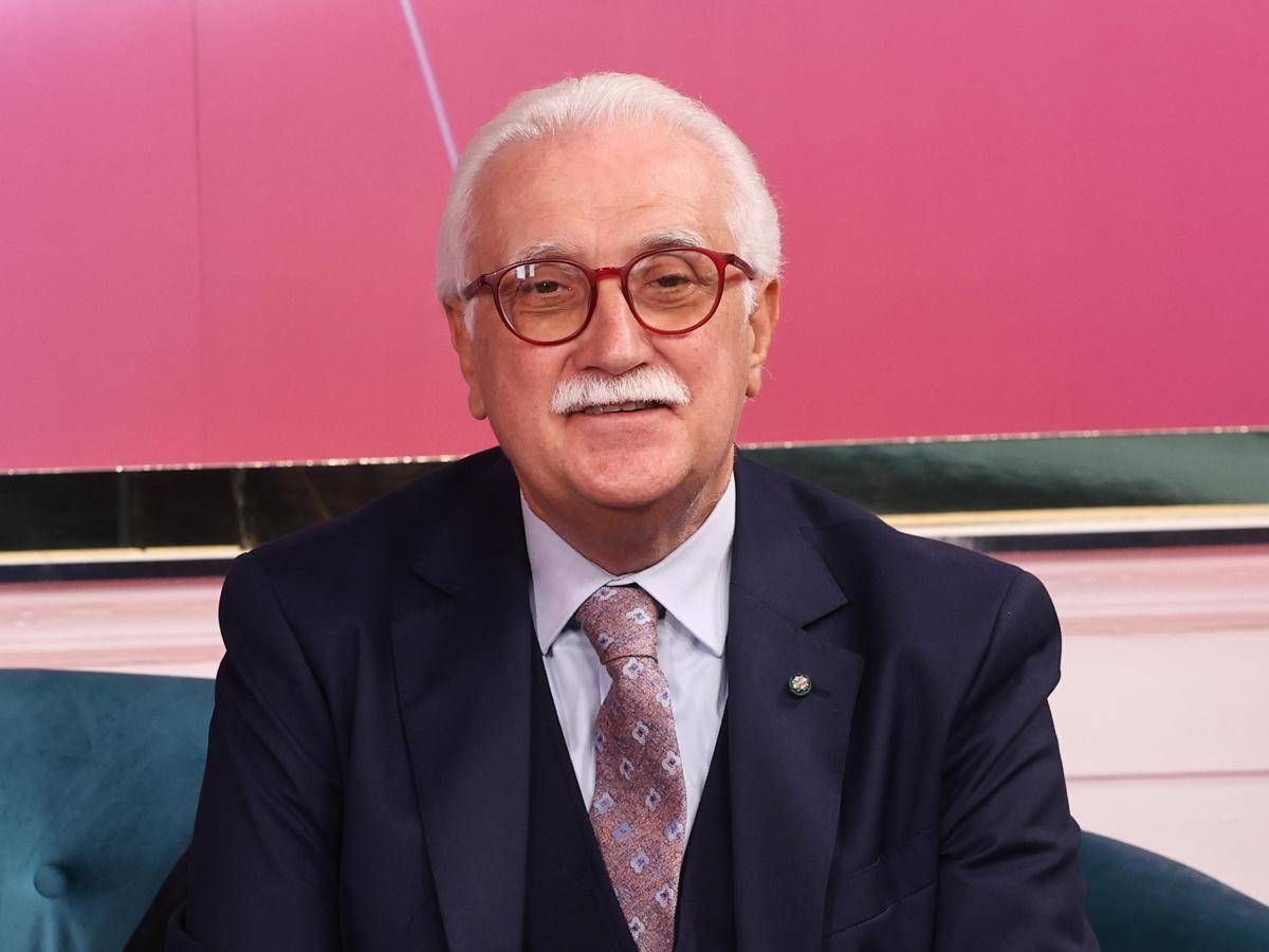 La volta buona, caos in studio: Calabrese contro la dieta paleolitica - 