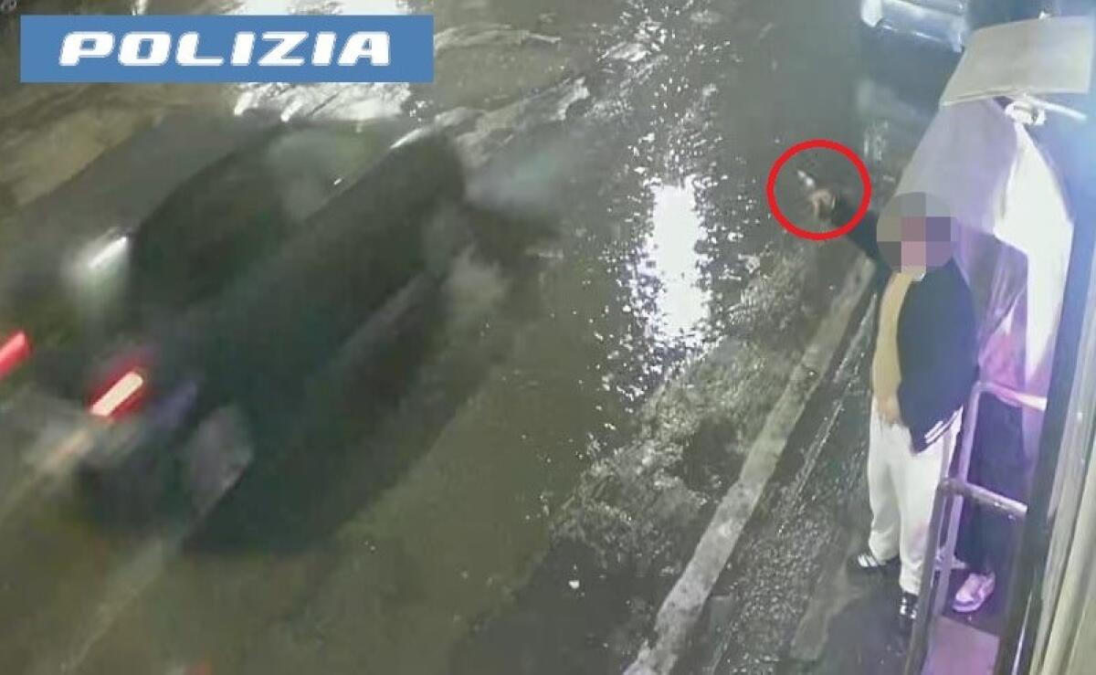 Polizia di Catania smantella tentativo di rapina a tabaccheria: due cugini denunciati per minaccia e possesso d’arma - 