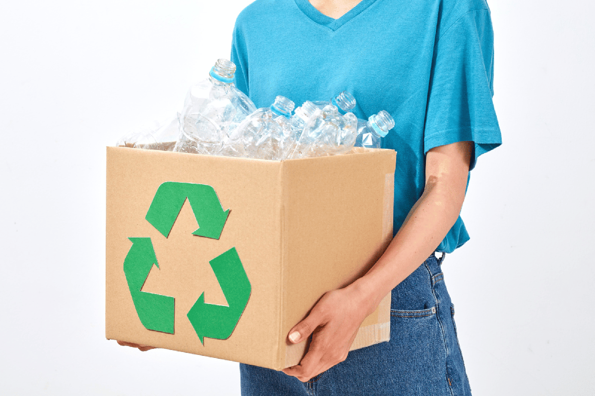 Materie prime seconde, la crisi parte dalla plastica - 