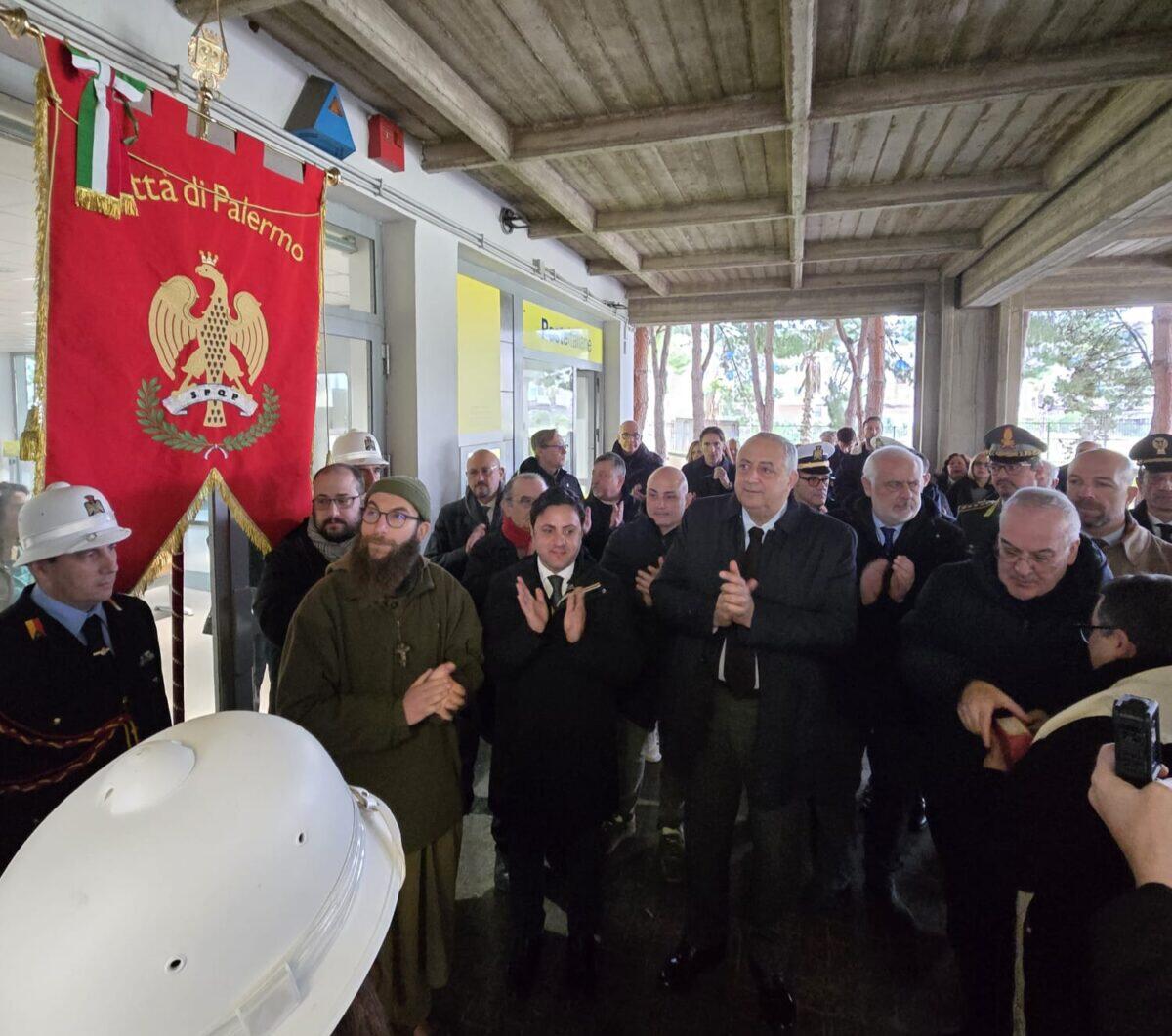 Intitolazione a Biagio Conte: il Comune di Palermo celebra Largo Pozzillo con i bambini di Borgo Nuovo - 