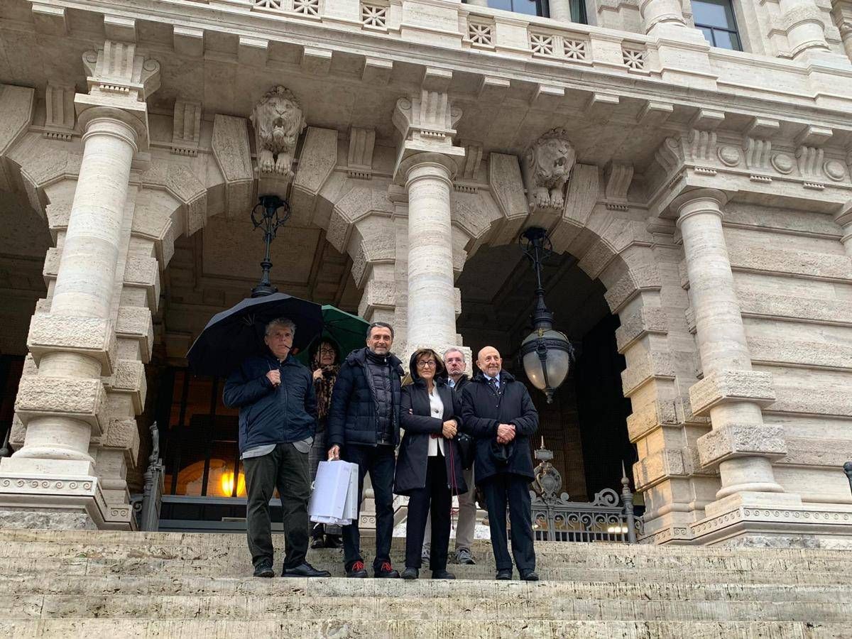 Referendum, comitato 15 promotori: depositate in Cassazione oltre 550mila firme - 