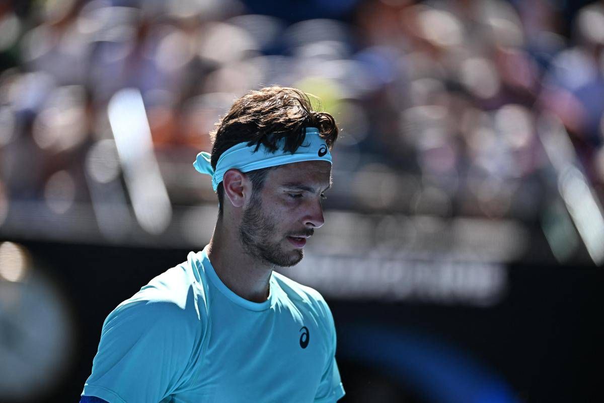 Musetti, Melbourne come Parigi e Montecarlo: continua la maledizione infortuni - 