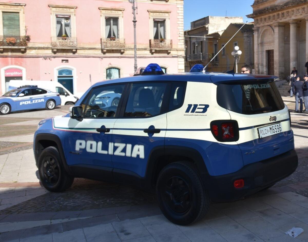 Polizia di Ragusa arresta 31enne per violenze e minacce all'ex convivente - 
