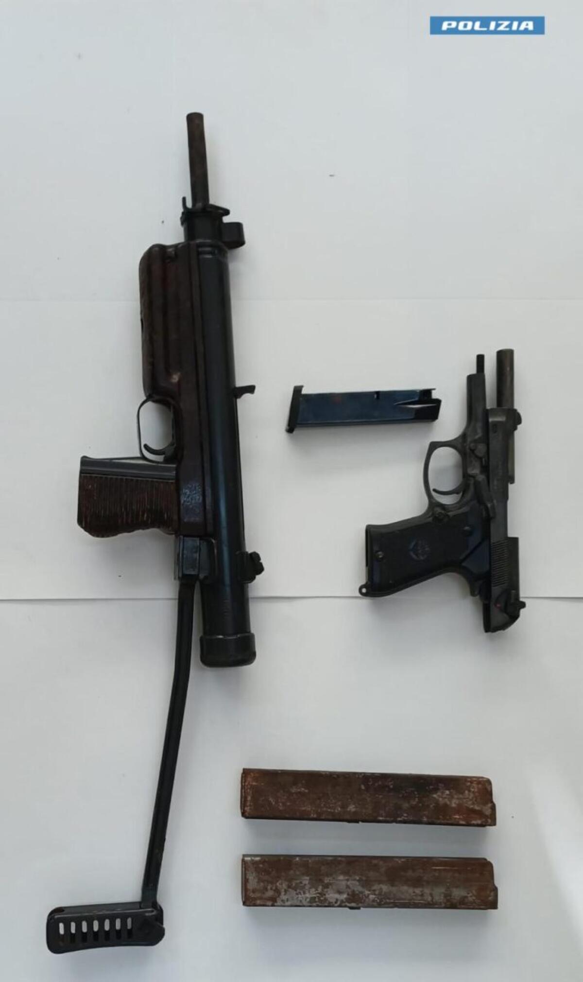 Polizia di Siracusa sequestra armi in operazione contro la detenzione abusiva - 