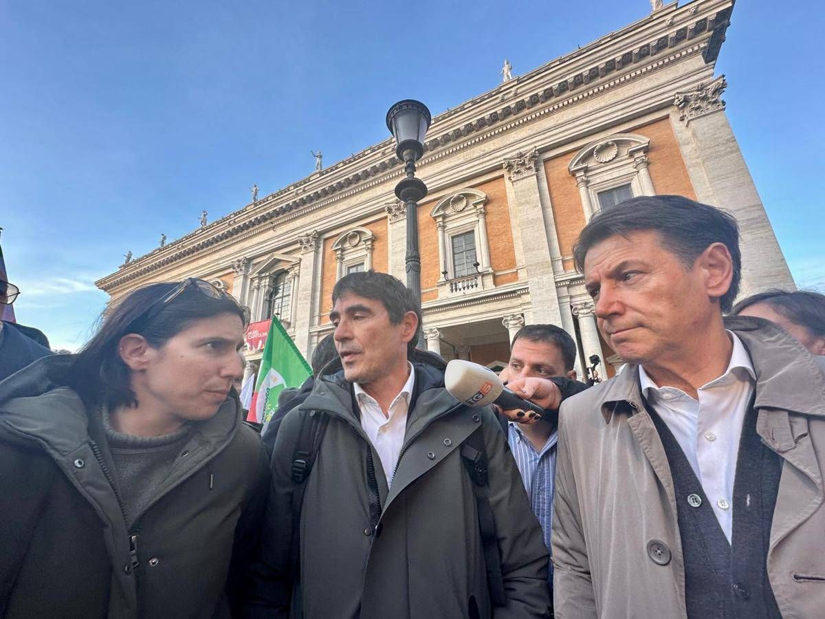Iran, opposizioni in piazza a Roma. Conte: "Mancata unità Parlamento? Non a causa nostra" - 