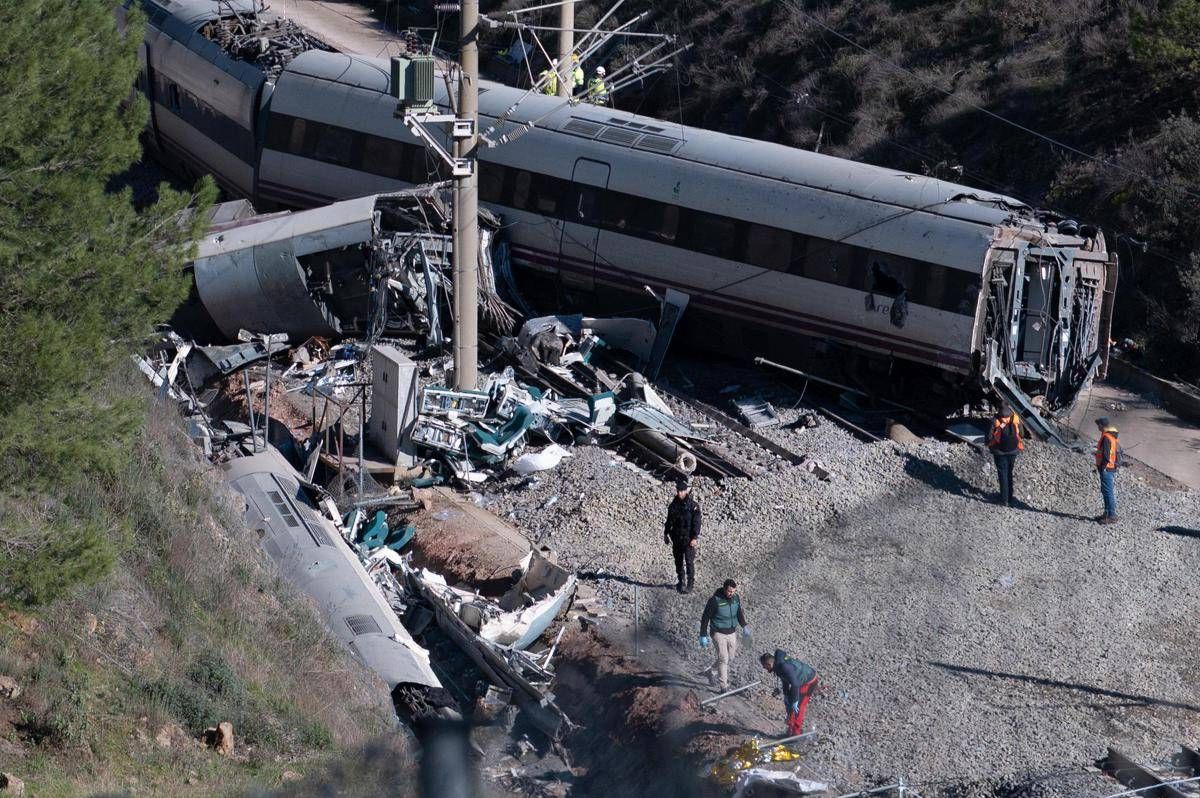 Incidente ferroviario Spagna, il dramma di Cristina: a 6 anni unica sopravvissuta della sua famiglia - 