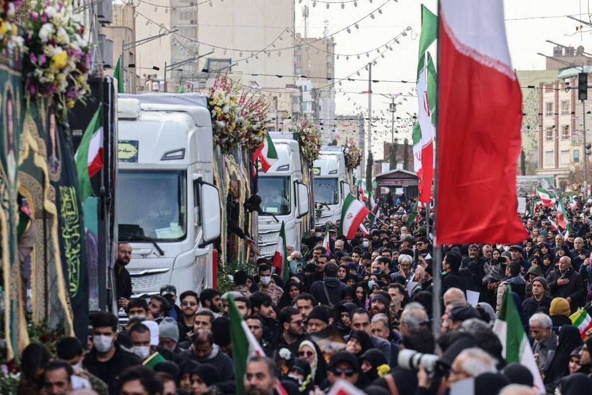 Iran, attivisti: "Più di 6.200 morti accertati nelle proteste". Impiccato uomo accusato di spionaggio per Israele - 