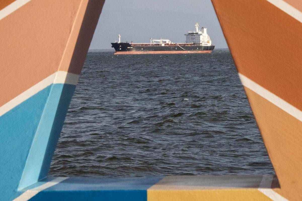 Venezuela consegnerà fino a 50 milioni di barili di petrolio agli Usa - 