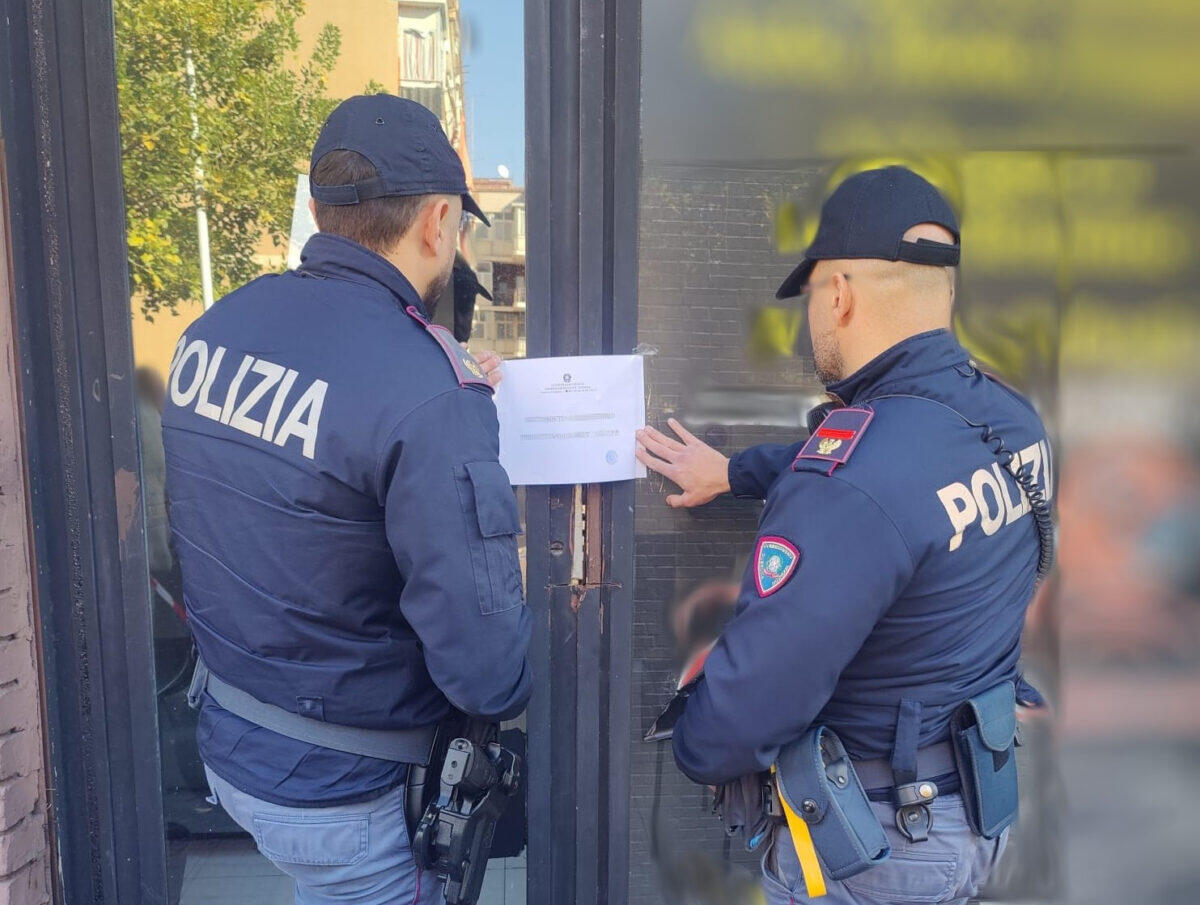 Polizia di Catania denuncia un uomo per invasione di edificio e abusivismo nel noleggio di autoveicoli