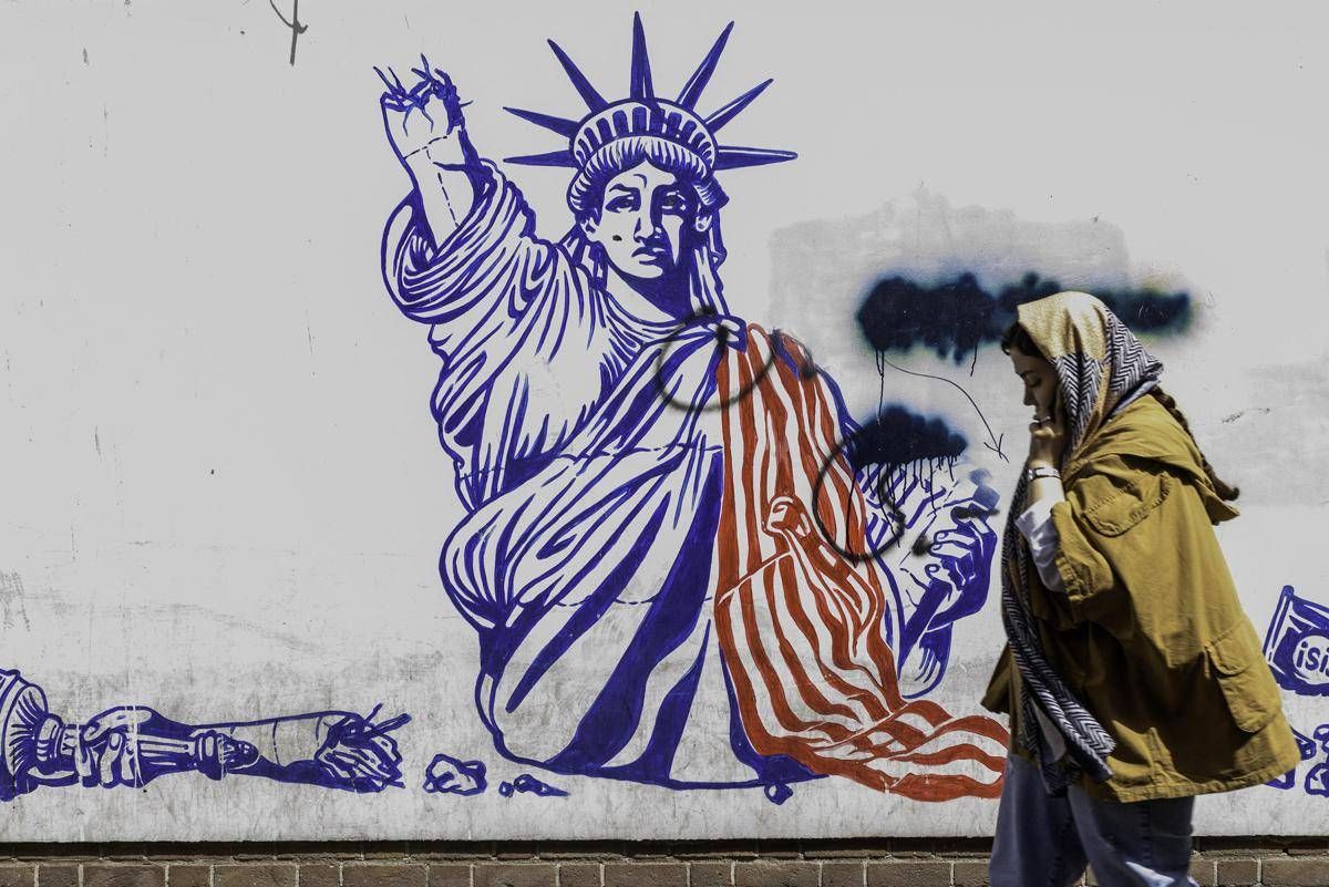 Iran, Wsj: possibile attacco Usa, Trump avvia 'discussioni preliminari' - 