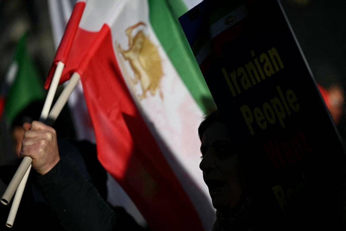 Iran, Trump vorrebbe "azione militare rapida e decisiva". Comandante Pasdaran: "Pronti a rispondere" - 