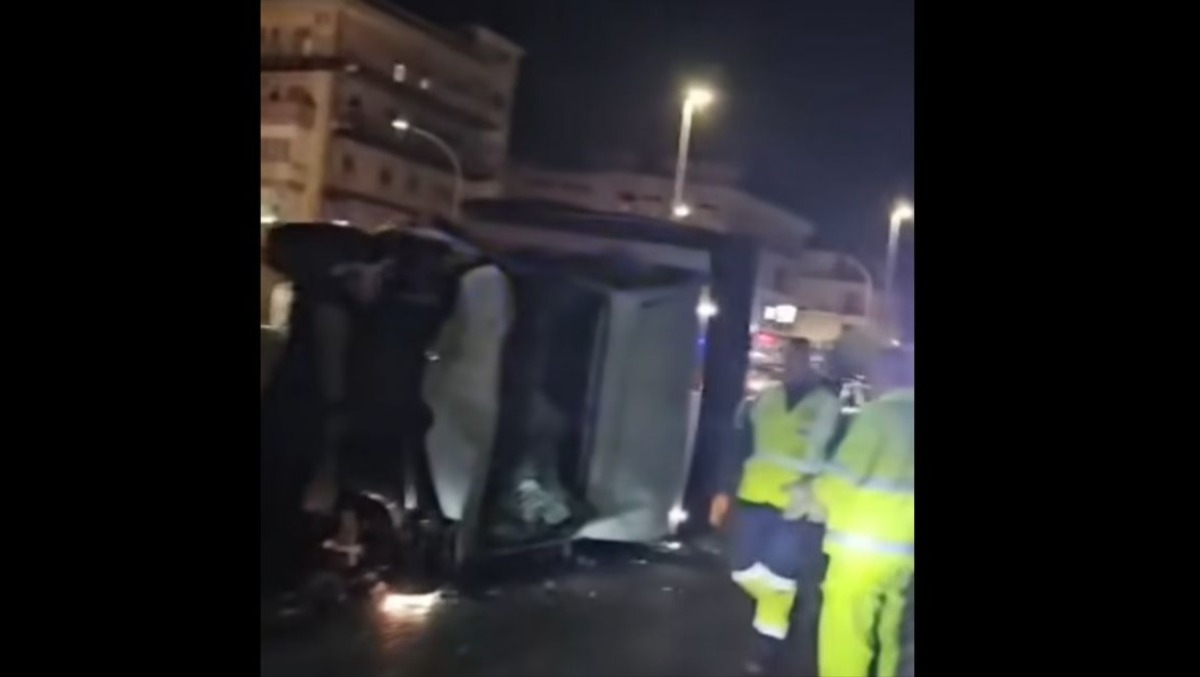 Incidente sull'A19 vicino a Bagheria: cinque mezzi coinvolti, cinque feriti - 