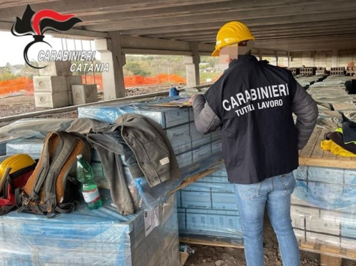 Bronte: tre titolari di imprese edili denunciati per gravi violazioni della sicurezza sui cantieri - 