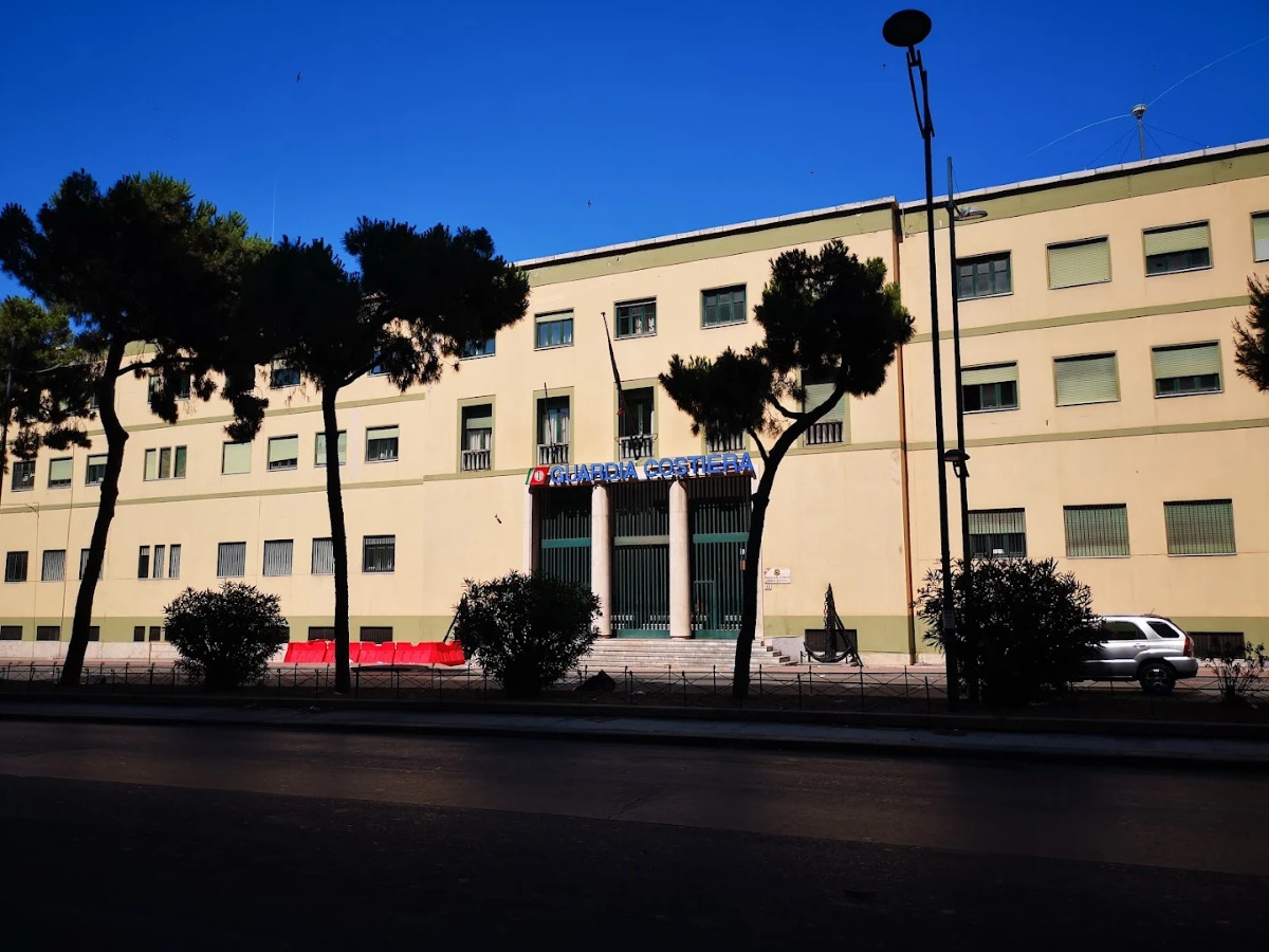 Palermo, sequestrati quasi 300 kg di pesce irregolare: trovati 3 kg di novellame di sarda - 