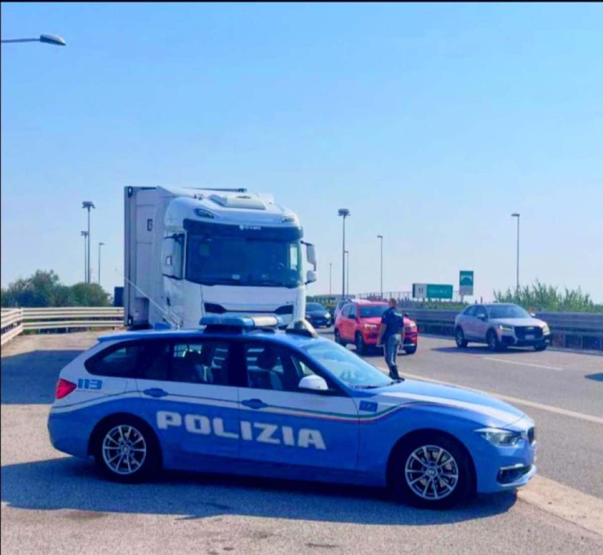 Autista fermato sull’autostrada Siracusa–Gela: multato e espulso - Credit Foto di repertorio Questura di Siracusa
