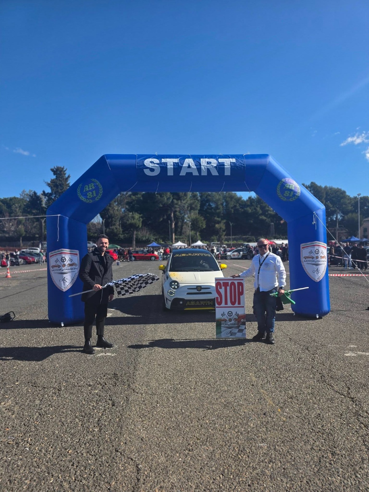 Mascalucia, motori in piazza: domenica di passione per famiglie con club locali e soccorsi presenti - 