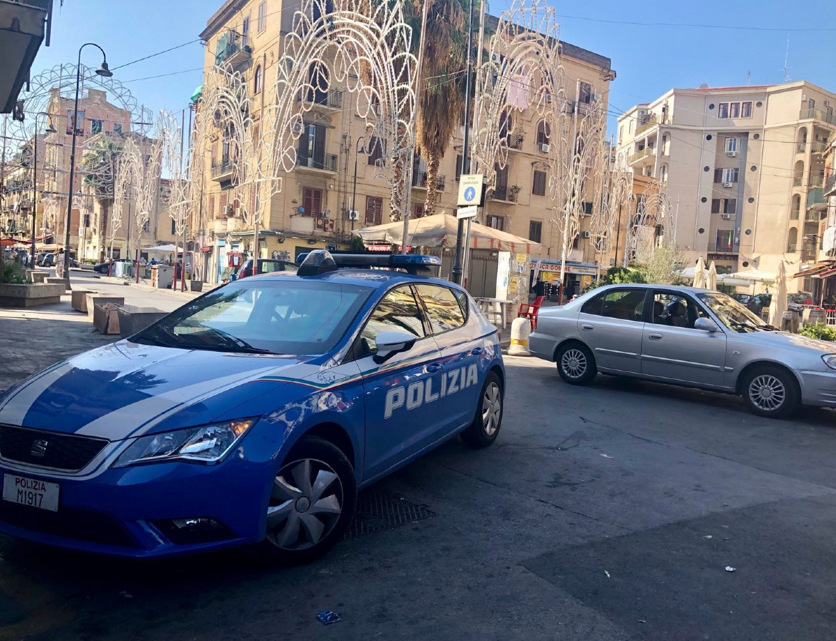 Palermo: 17enne senza patente travolge madre e figlia di 4 anni in via Spinuzza - 