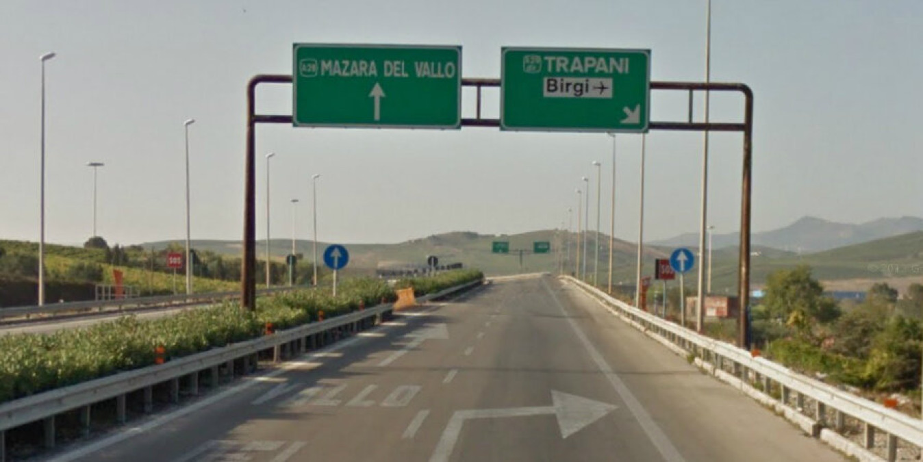 Incidente sull’A29 Palermo‑Mazara: due feriti e traffico bloccato fino a Tommaso Natale - 