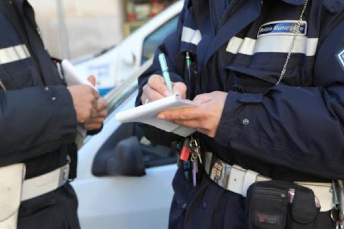 Controlli nei centri revisione tra Acireale e Catania: titolare denunciato per revisione irregolare - 