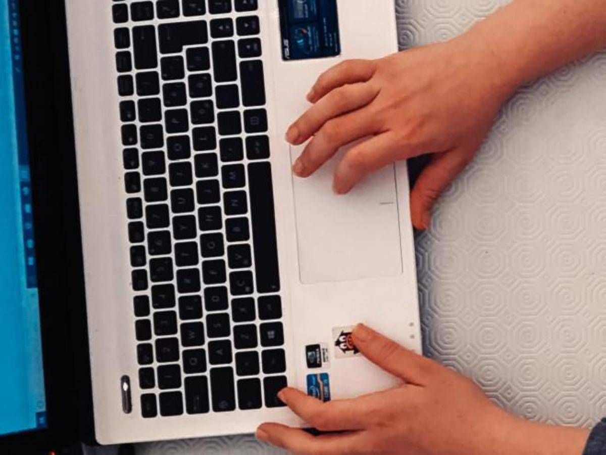 Cade mentre è in smart working, riconosciuto come infortunio sul lavoro - 