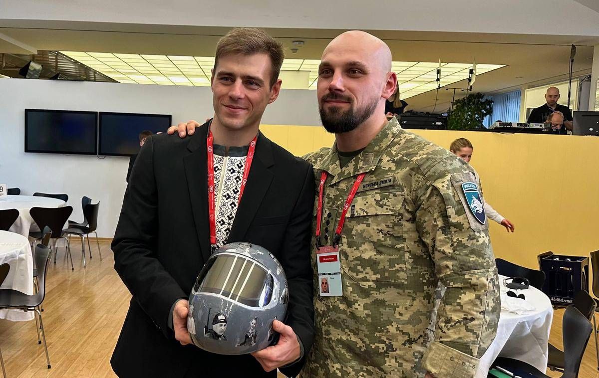 Milano Cortina, presidente Shakhtar dona 200mila dollari a Heraskevych dopo squalifica per casco con atleti ucraini uccisi in guerra - 